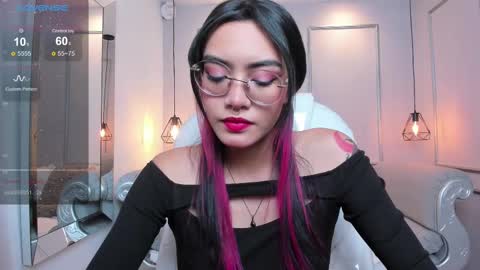 Snapshot of azurakindong chatting on March 7, 2025, 7:27 pm Azura online show from March 7, 2025, 7:27 pm