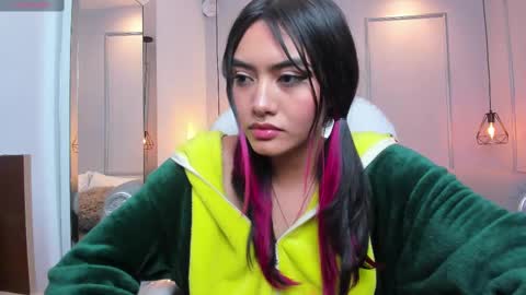 Snapshot of azurakindong chatting on March 12, 2025, 1:47 am Azura online show from March 12, 2025, 1:47 am