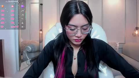 Snapshot of azurakindong chatting on October 8, 2025, 7:22 pm Azura online show from October 8, 2025, 7:22 pm