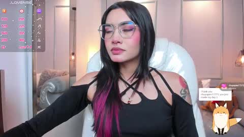 Snapshot of azurakindong chatting on October 9, 2025, 7:23 pm Azura online show from October 9, 2025, 7:23 pm