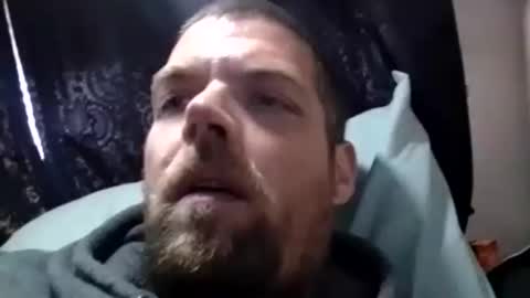 Snapshot of azza42086 chatting on February 16, 2026, 10:06 pm azza42086 online show from February 16, 2026, 10:06 pm