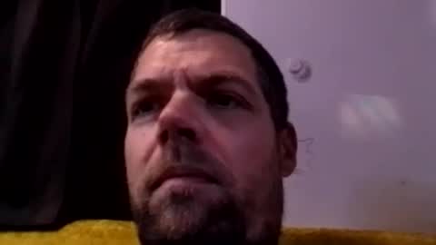 Snapshot of azza42086 chatting on March 12, 2026, 1:17 pm azza42086 online show from March 12, 2026, 1:17 pm