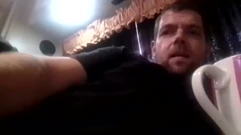 Snapshot of azza42086 chatting on March 13, 2026, 2:07 am azza42086 online show from March 13, 2026, 2:07 am