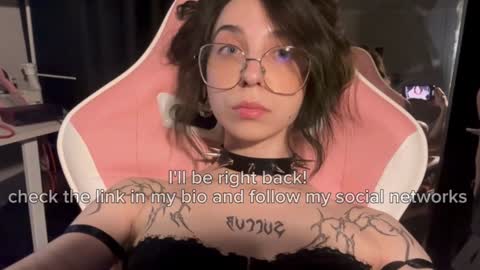 your fuckdoll  sub girl  MORE ME  online show from December 11, 2024, 8:39 pm