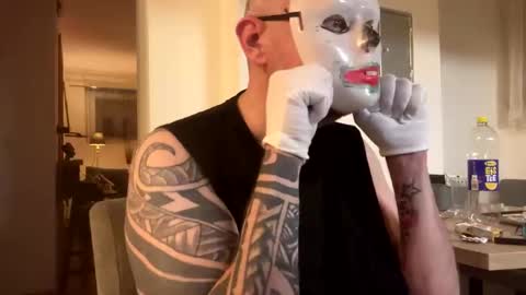 BEEF DADDY online show from November 9, 2025, 9:57 pm