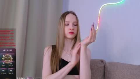 Snapshot of b4by_emilia chatting on December 17, 2025, 9:37 am b4by_emilia online show from December 17, 2025, 9:37 am