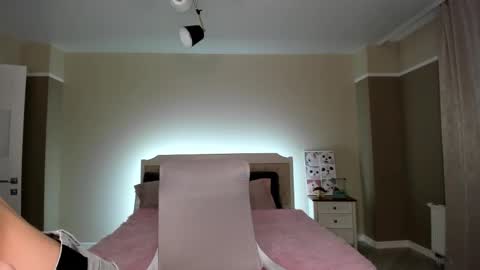 Snapshot of bab_boom chatting on October 22, 2025, 1:39 am Monica online show from October 22, 2025, 1:39 am