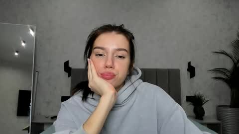 Snapshot of bab_boom chatting on December 2, 2025, 1:55 am Monica online show from December 2, 2025, 1:55 am