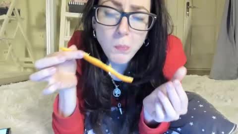 babby_jewel online show from February 2, 2025, 2:13 pm