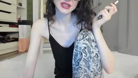 babby_jewel online show from September 20, 2025, 10:27 am