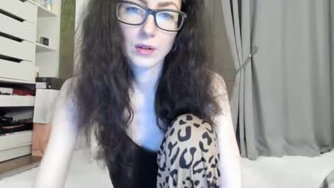 babby_jewel online show from October 24, 2025, 10:22 am