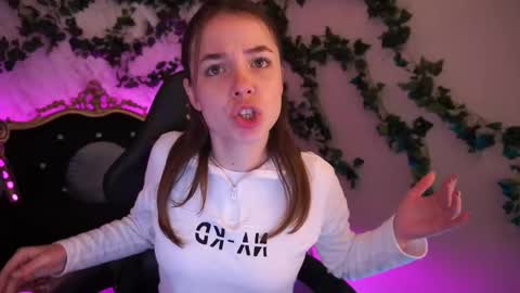 Babe online show from October 16, 2025, 6:58 am