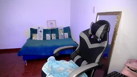 babenik_666 online show from December 17, 2025, 3:12 am