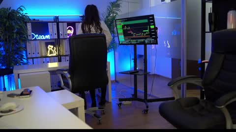 Olivia and Lexi online show from January 13, 2026, 5:35 am