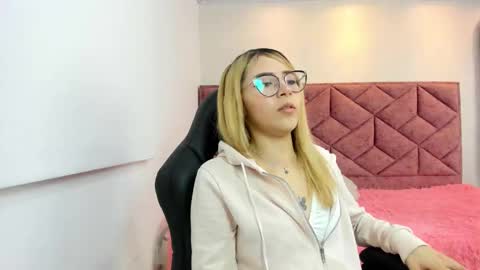 Snapshot of baby__flame chatting on February 24, 2026, 7:23 pm Maddie online show from February 24, 2026, 7:23 pm