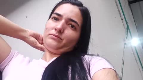 Snapshot of baby_dancer_21 chatting on December 29, 2024, 3:24 pm baby_dancer_21 online show from December 29, 2024, 3:24 pm