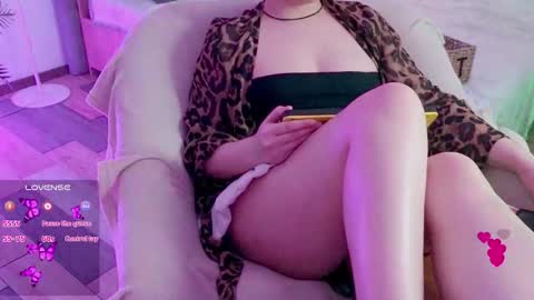 Snapshot of baby_debbie chatting on February 18, 2026, 11:33 pm Debora online show from February 18, 2026, 11:33 pm