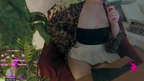 Snapshot of baby_debbie chatting on February 25, 2026, 9:35 pm Debora online show from February 25, 2026, 9:35 pm