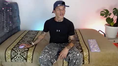 OF GxoXabs online show from November 4, 2025, 9:03 pm