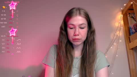 Snapshot of baby_girl_0001 chatting on January 8, 2025, 12:06 am Kira online show from January 8, 2025, 12:06 am