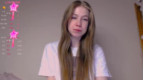 Snapshot of baby_girl_0001 chatting on February 23, 2025, 1:13 am Kira online show from February 23, 2025, 1:13 am