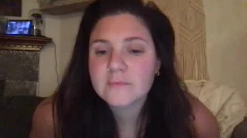 baby_girl_93 online show from December 17, 2025, 8:09 am