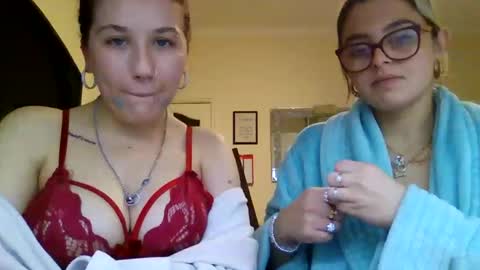 Snapshot of baby_girls2224 chatting on February 17, 2026, 8:37 pm baby_girls2224 online show from February 17, 2026, 8:37 pm