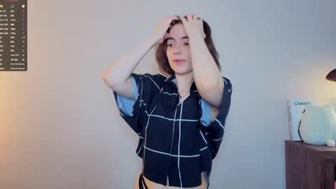 Snapshot of baby_is_ready chatting on April 7, 2026, 7:42 am Emily online show from April 7, 2026, 7:42 am