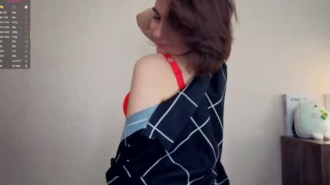 Snapshot of baby_is_ready chatting on April 25, 2026, 7:33 am Emily online show from April 25, 2026, 7:33 am