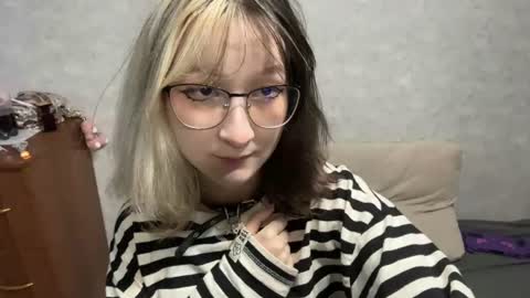 baby_killiebell online show from June 26, 2026, 12:20 pm