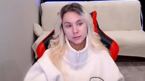 Snapshot of baby_kitte chatting on December 10, 2024, 8:08 am baby_kitte online show from December 10, 2024, 8:08 am