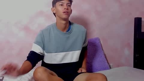 Snapshot of baby_noaht chatting on May 1, 2026, 11:15 am baby_noaht online show from May 1, 2026, 11:15 am
