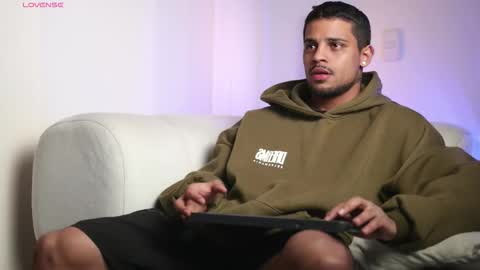 Snapshot of baby_rausch chatting on February 5, 2026, 11:04 am baby_rausch online show from February 5, 2026, 11:04 am