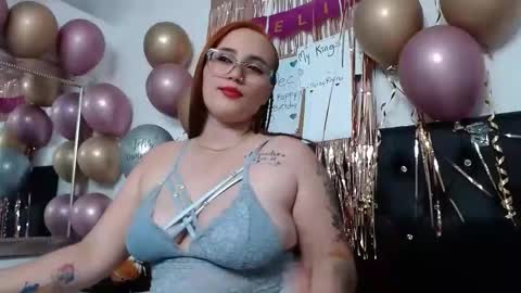 Daniella Soto online show from December 19, 2025, 2:40 am