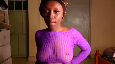 baby_smiler online show from July 9, 2026, 4:33 pm