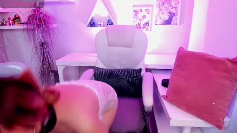 Snapshot of baby_vellvett chatting on February 12, 2026, 2:56 pm Baby Vellvett online show from February 12, 2026, 2:56 pm