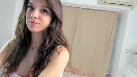 Aylin  online show from November 27, 2025, 6:59 am