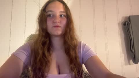 Snapshot of babyblissxx chatting on September 8, 2025, 9:58 pm Katerina online show from September 8, 2025, 9:58 pm