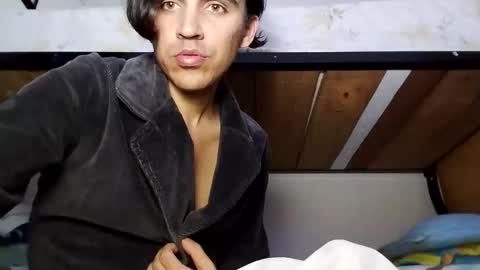 Dani  online show from November 25, 2025, 10:43 pm