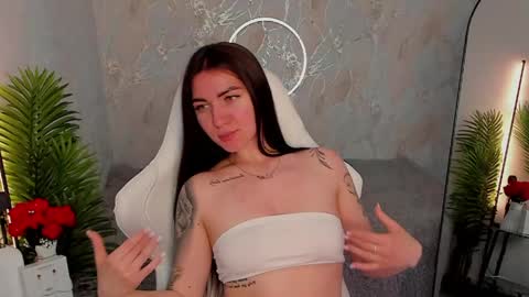 Sophia online show from June 3, 2026, 1:52 am