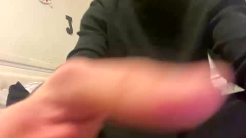 Snapshot of babyray130 chatting on December 18, 2025, 1:00 am babyray130 online show from December 18, 2025, 1:00 am