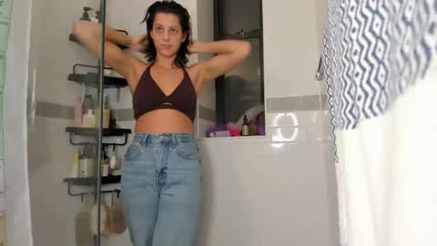 Snapshot of babywolfies chatting on December 14, 2025, 11:20 pm BabyWolfies online show from December 14, 2025, 11:20 pm