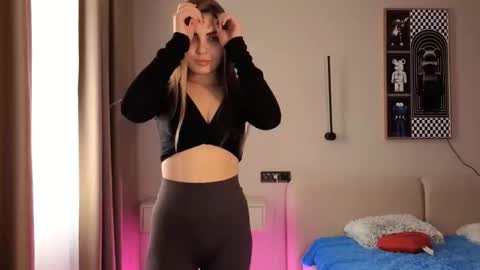 Snapshot of babyy_doll chatting on October 3, 2025, 7:16 am JOIN FAN CLUB TO GET MY CONTENT FOR FREE online show from October 3, 2025, 7:16 am