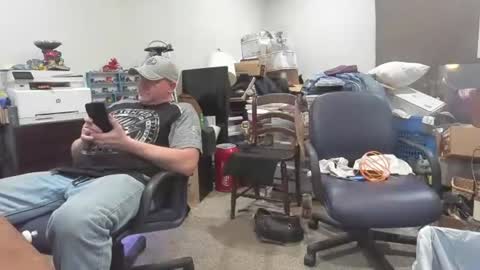 Snapshot of bad_boy4u2abuse chatting on December 18, 2025, 9:59 am bad_boy4u2abuse online show from December 18, 2025, 9:59 am