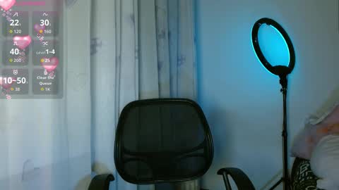 Sophie online show from October 20, 2025, 3:12 pm