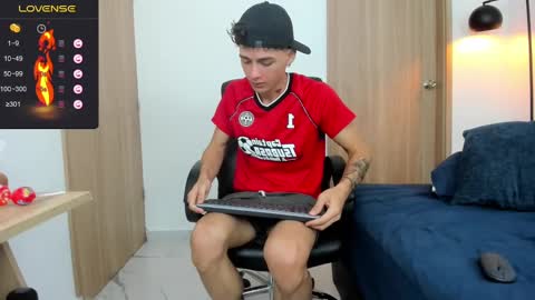 Snapshot of badboy_one chatting on February 3, 2025, 1:51 pm jhojan online show from February 3, 2025, 1:51 pm