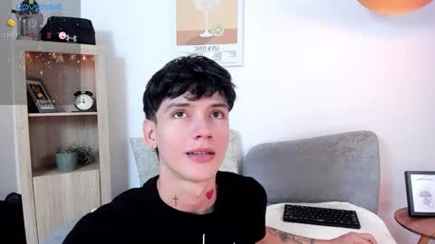 jhojan online show from October 25, 2025, 10:04 pm