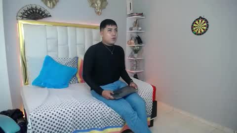 Snapshot of badboyjuan_ chatting on April 20, 2026, 12:52 pm JUAN online show from April 20, 2026, 12:52 pm