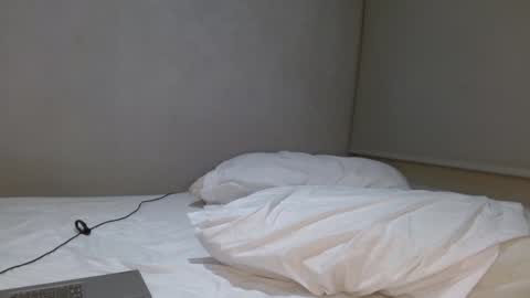 Snapshot of badbunny_69_ chatting on January 25, 2025, 1:54 am badbunny_69_ online show from January 25, 2025, 1:54 am