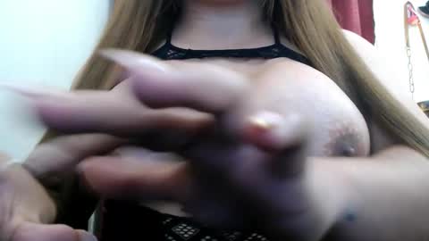 Snapshot of badbxch_janna4ux chatting on January 7, 2026, 7:49 pm itsme jannaxx online show from January 7, 2026, 7:49 pm